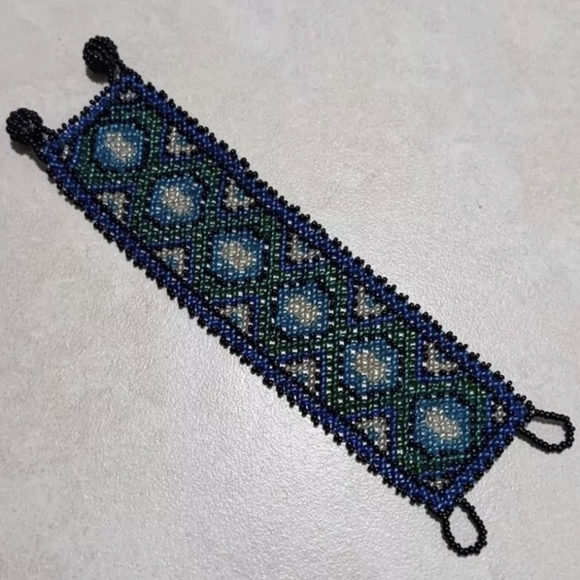 Vintage Beaded Bracelet Blue Green Geometric Gift Idea - Picture 4 of 4